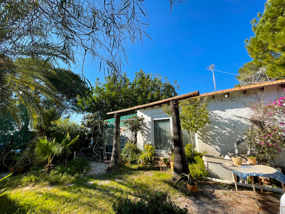 For sale - 5 Bedroom 2 Bathroom House - Detached Villa in Orihuela - Lomas de Cabo Roig  - Alicante