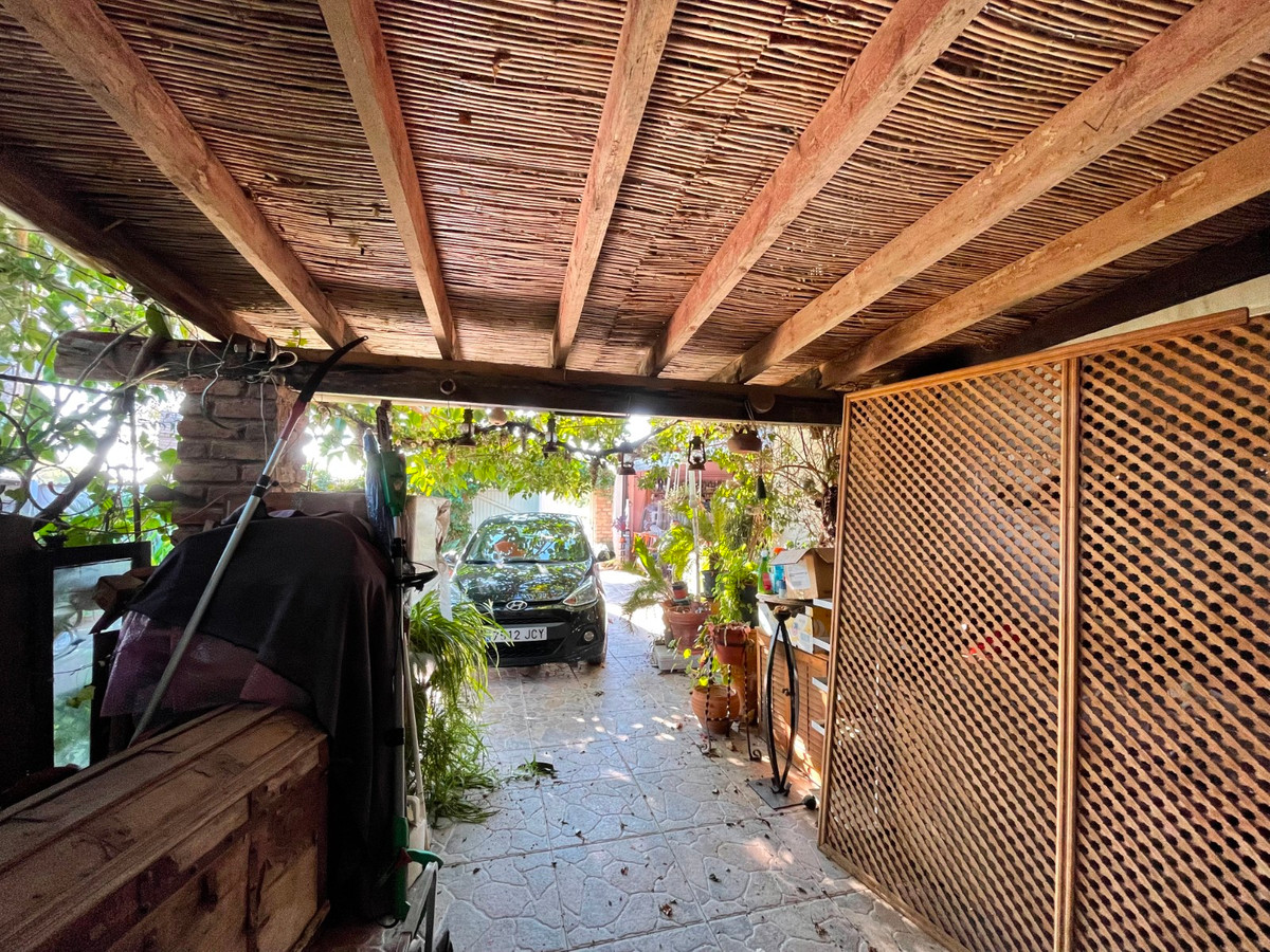 For sale - 5 Bedroom 2 Bathroom House - Detached Villa in Orihuela - Lomas de Cabo Roig  - Alicante