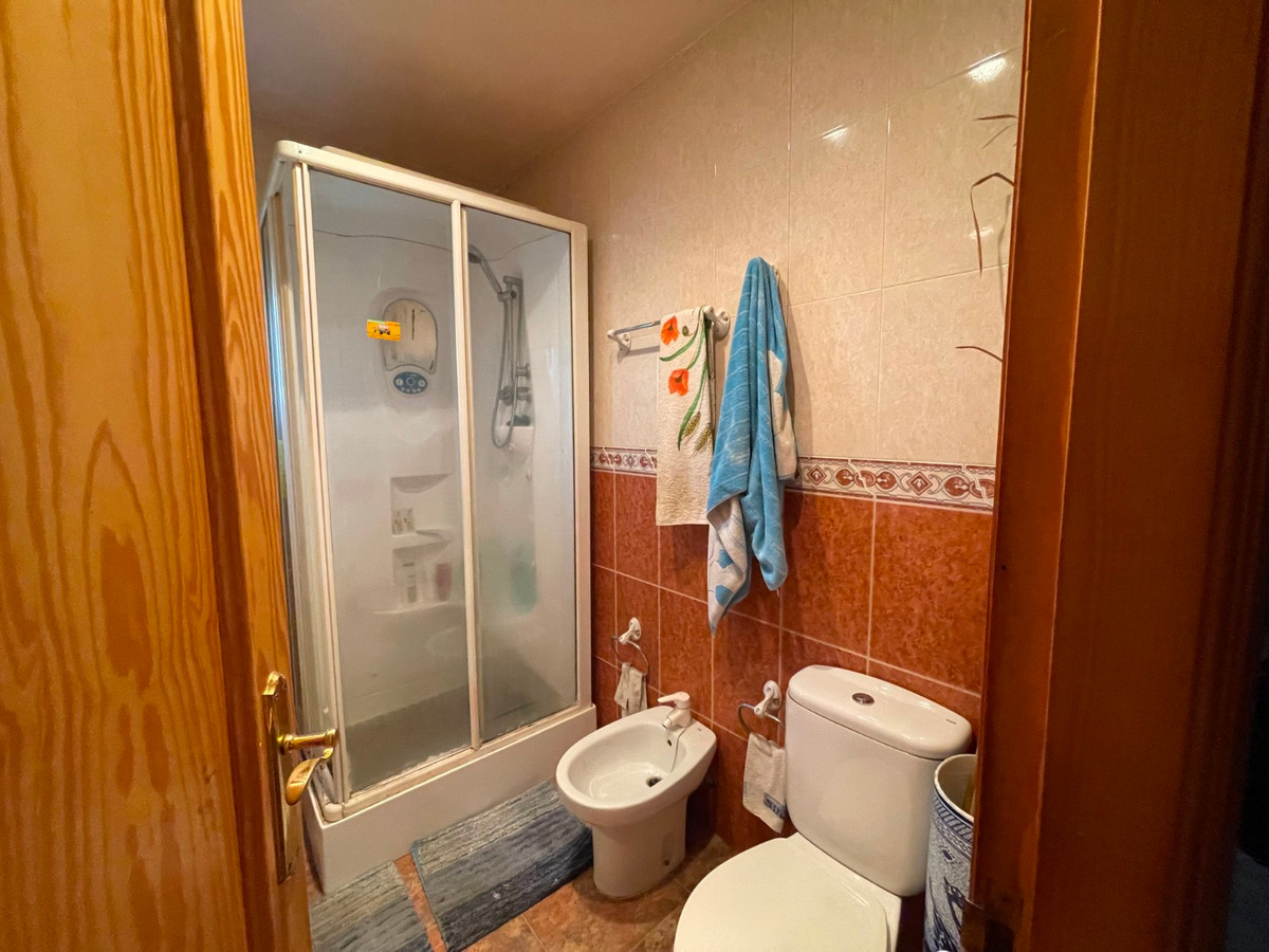 For sale - 5 Bedroom 2 Bathroom House - Detached Villa in Orihuela - Lomas de Cabo Roig  - Alicante