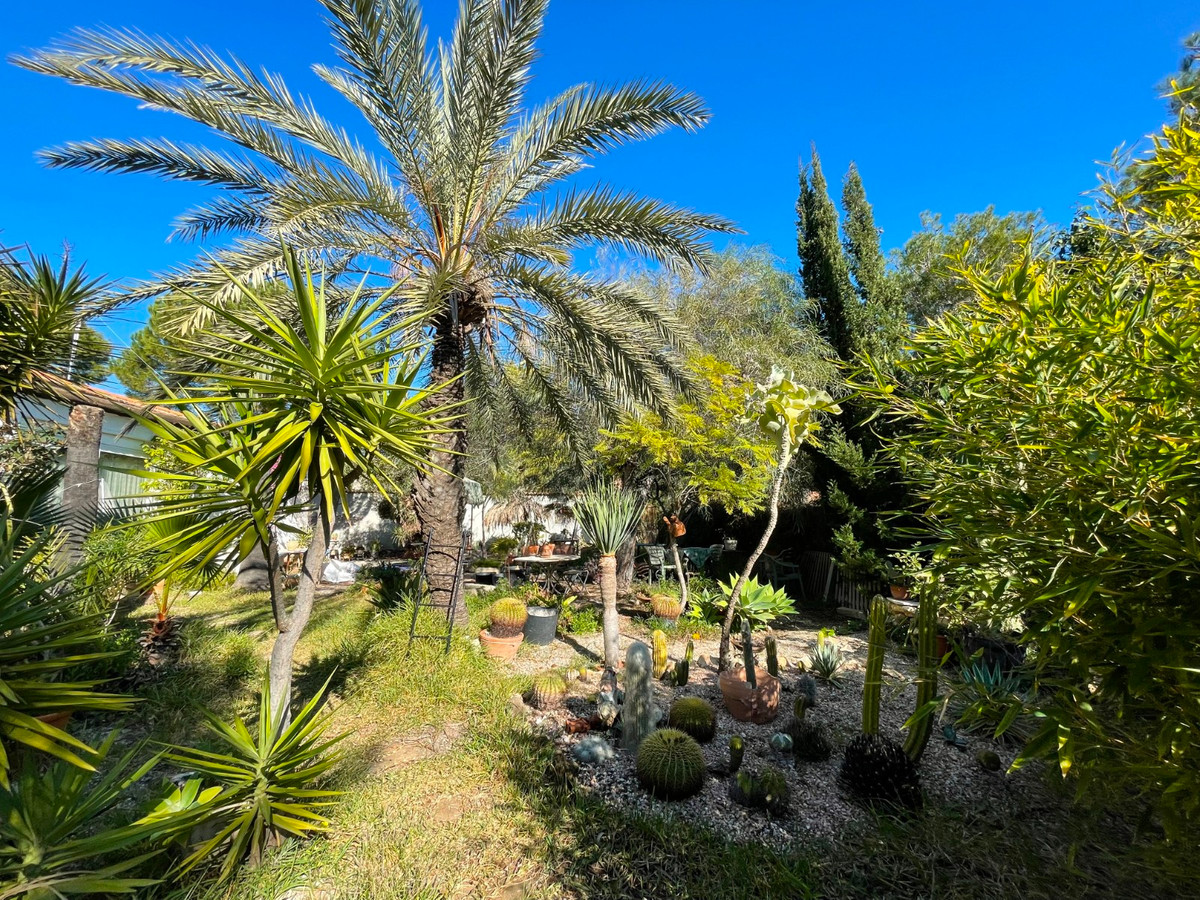 For sale - 5 Bedroom 2 Bathroom House - Detached Villa in Orihuela - Lomas de Cabo Roig  - Alicante