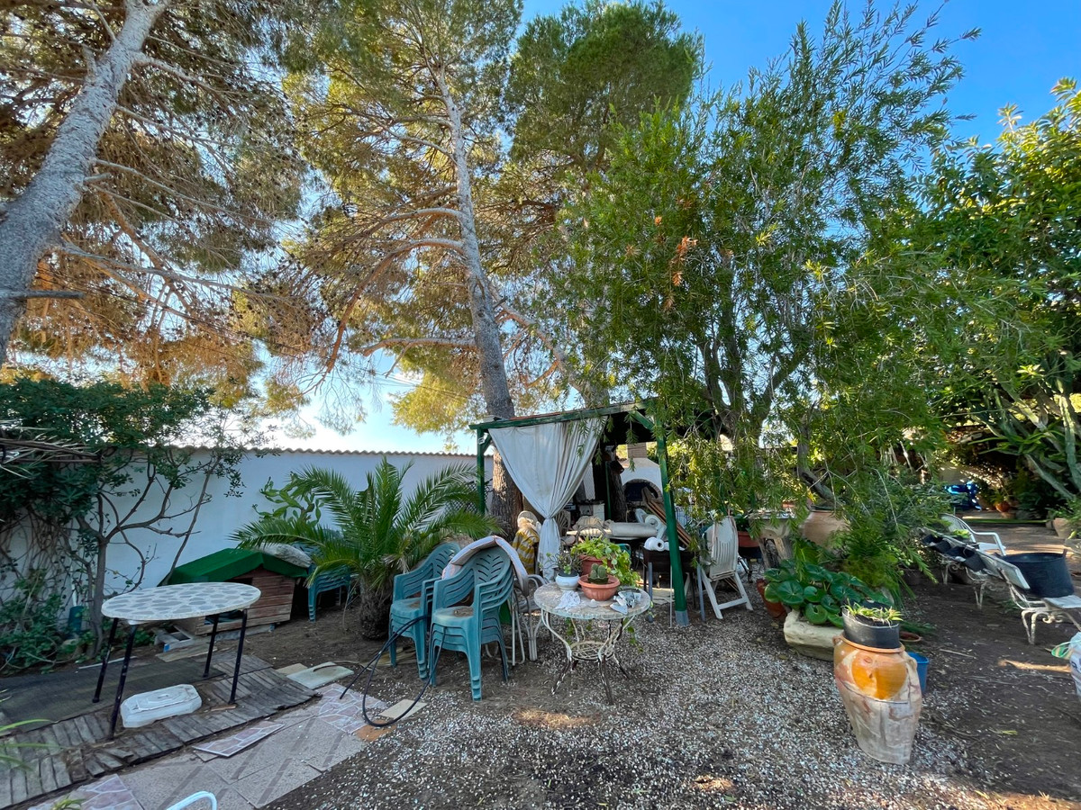 For sale - 5 Bedroom 2 Bathroom House - Detached Villa in Orihuela - Lomas de Cabo Roig  - Alicante