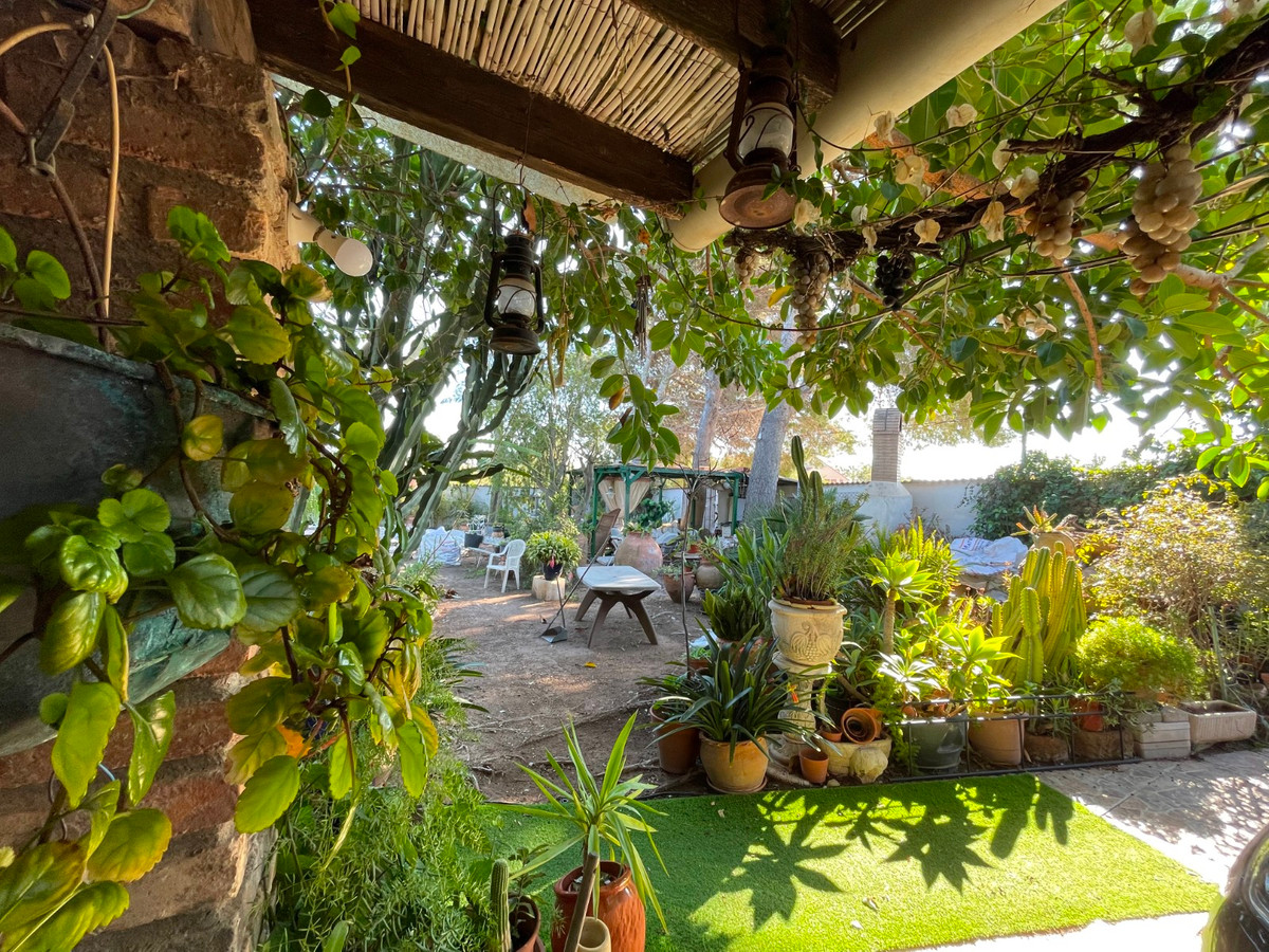 For sale - 5 Bedroom 2 Bathroom House - Detached Villa in Orihuela - Lomas de Cabo Roig  - Alicante