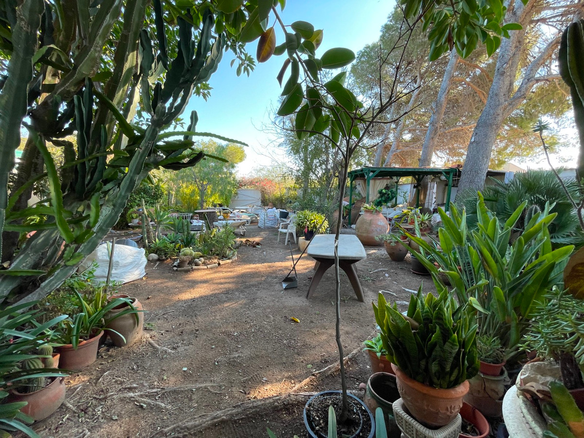 For sale - 5 Bedroom 2 Bathroom House - Detached Villa in Orihuela - Lomas de Cabo Roig  - Alicante