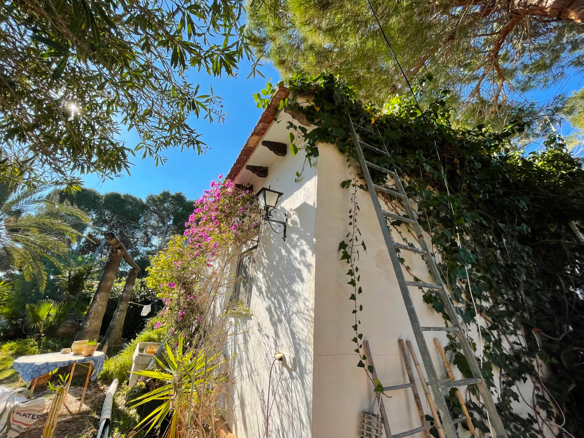 For sale - 5 Bedroom 2 Bathroom House - Detached Villa in Orihuela - Lomas de Cabo Roig  - Alicante