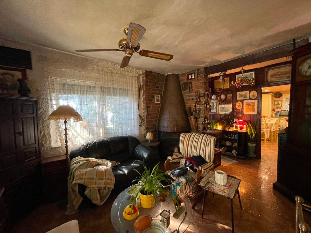 For sale - 5 Bedroom 2 Bathroom House - Detached Villa in Orihuela - Lomas de Cabo Roig  - Alicante