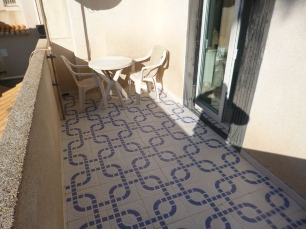 For sale - 3 Bedroom 2 Bathroom House - Detached Villa in Orihuela - Playa Flamenca  - Alicante