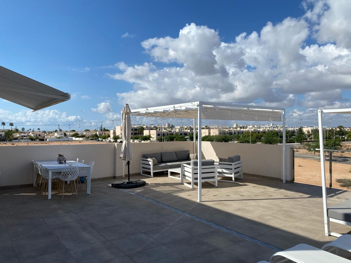 For sale - 3 Bedroom 2 Bathroom Apartment - Penthouse in Orihuela - Mil Palmeras  - Alicante