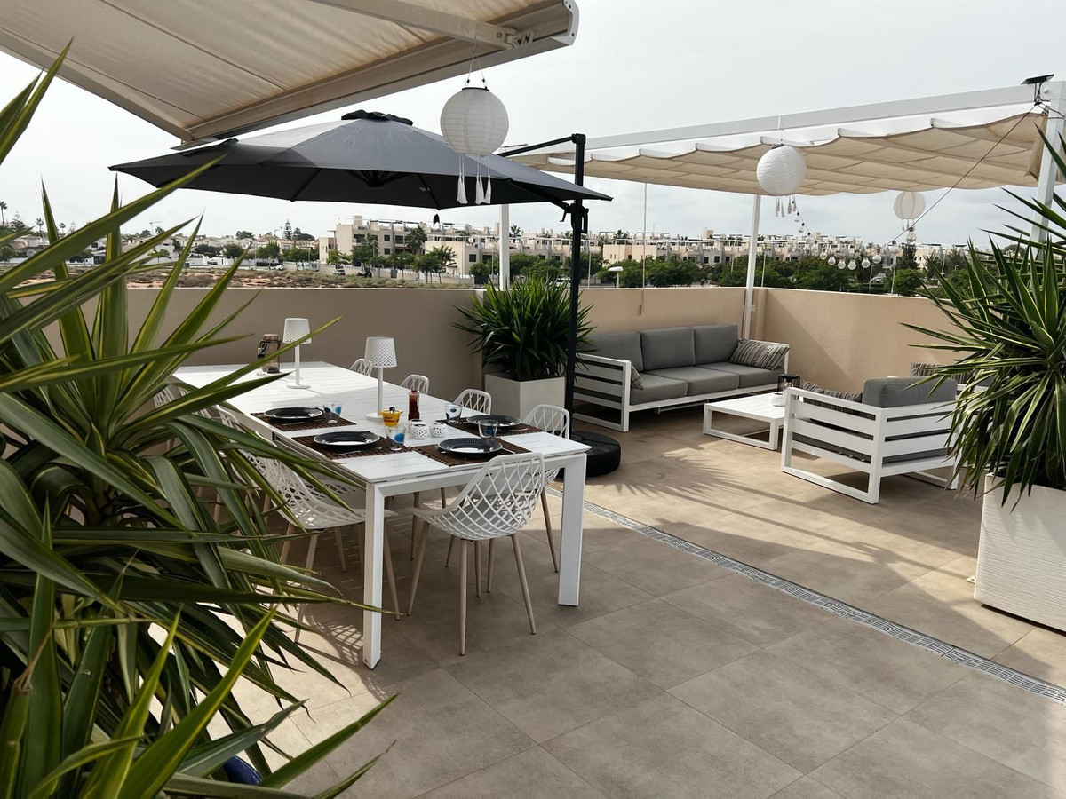 For sale - 3 Bedroom 2 Bathroom Apartment - Penthouse in Orihuela - Mil Palmeras  - Alicante