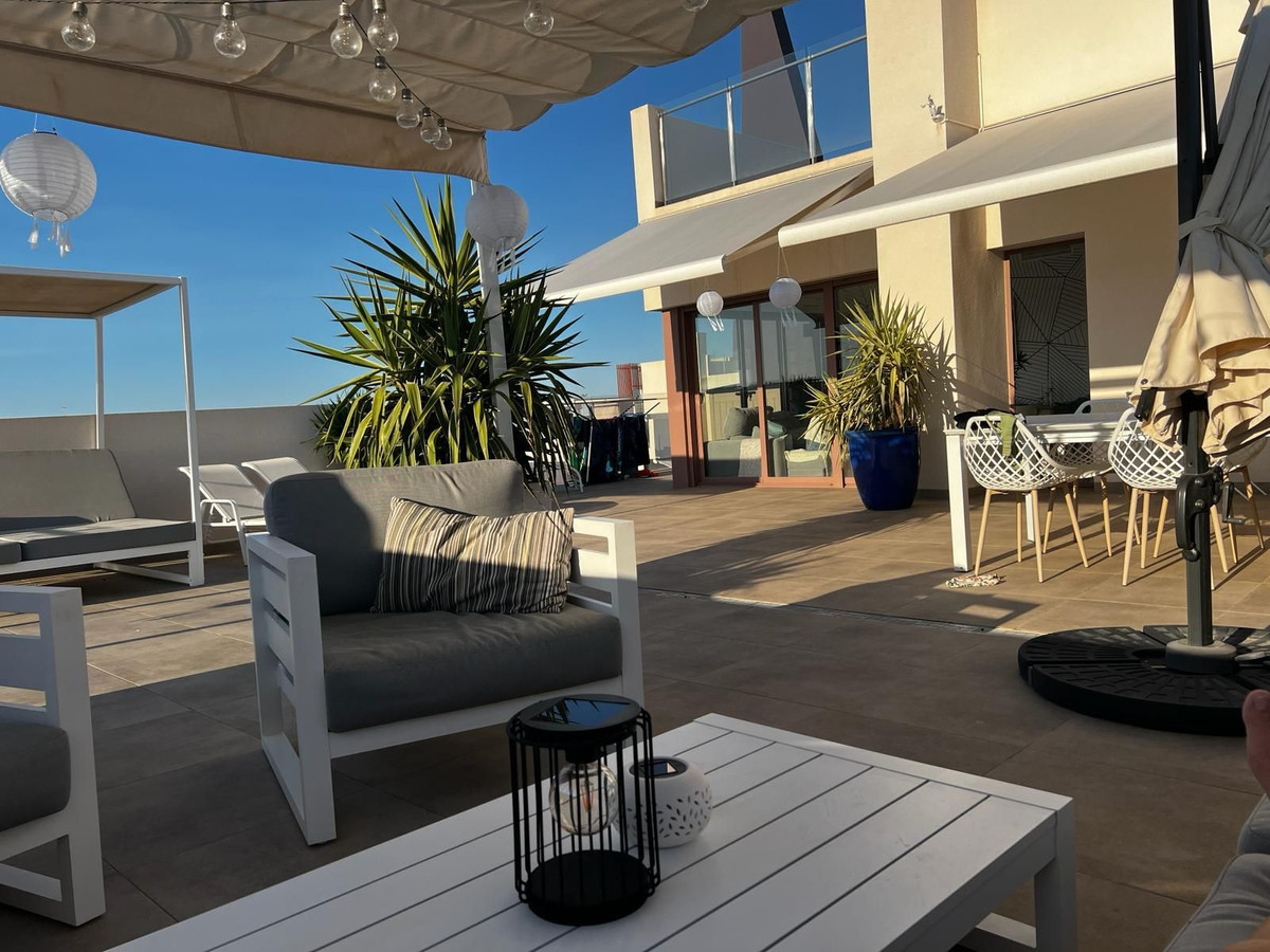 For sale - 3 Bedroom 2 Bathroom Apartment - Penthouse in Orihuela - Mil Palmeras  - Alicante