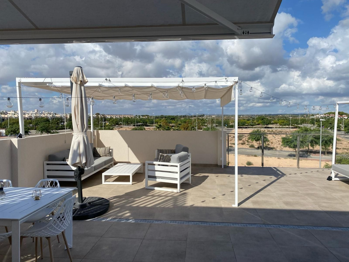 For sale - 3 Bedroom 2 Bathroom Apartment - Penthouse in Orihuela - Mil Palmeras  - Alicante