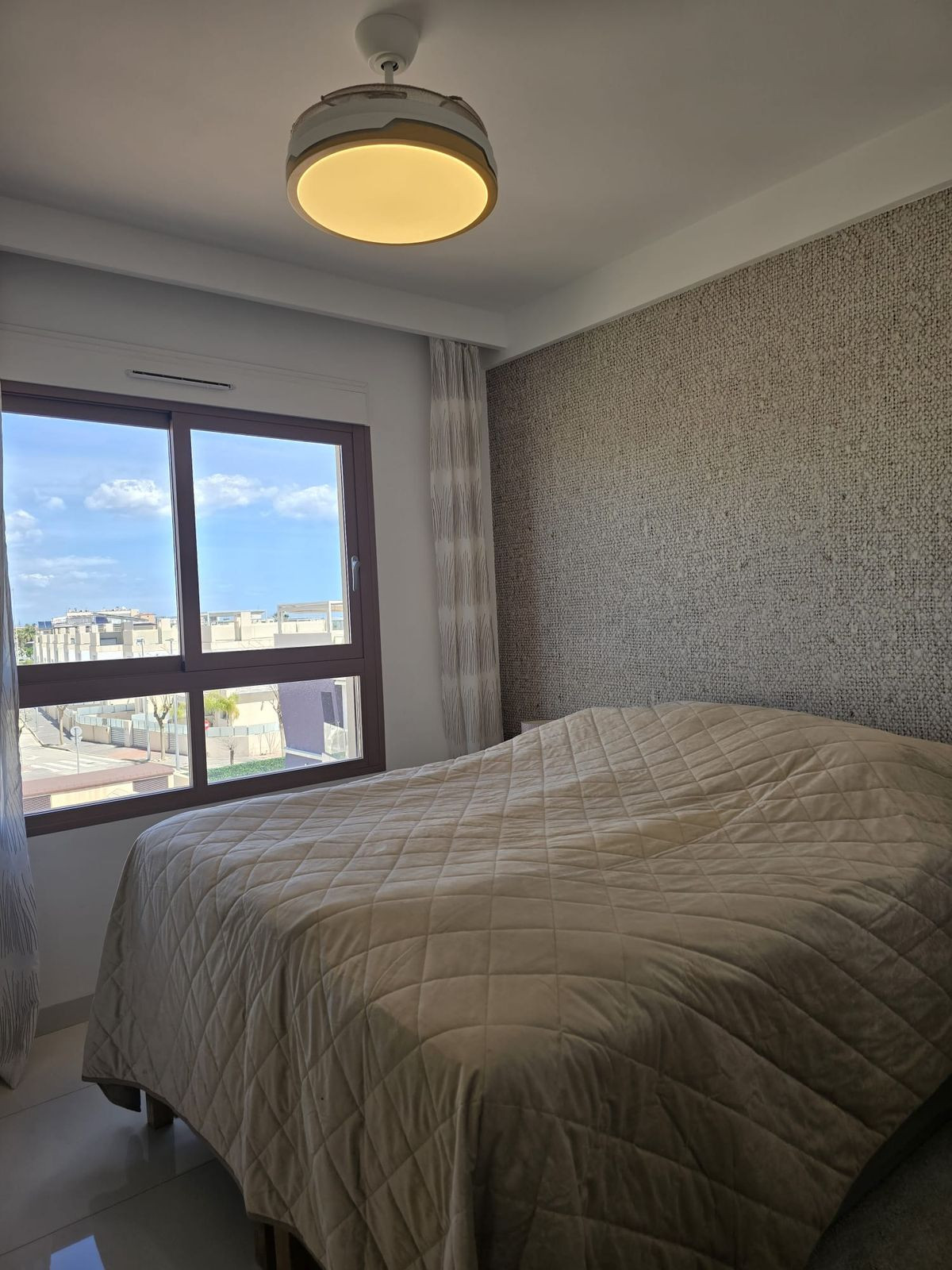 For sale - 3 Bedroom 2 Bathroom Apartment - Penthouse in Orihuela - Mil Palmeras  - Alicante