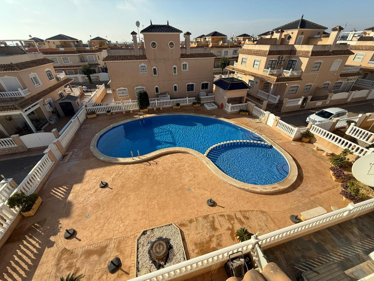 For sale - 2 Bedroom 2 Bathroom House - Semi-Detached House in Pilar de la Horadada - Torre de la Horadada  - Alicante
