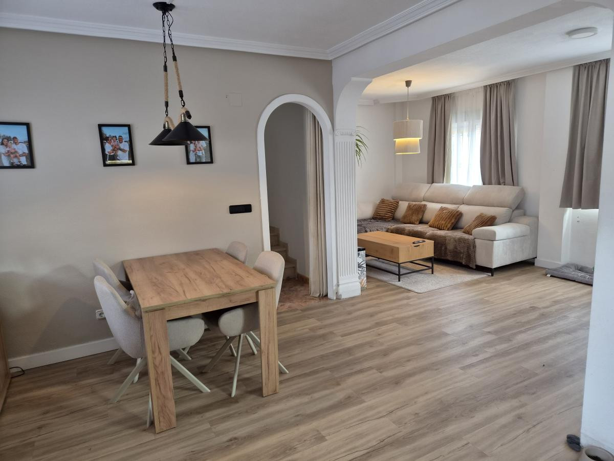 For sale - 2 Bedroom 2 Bathroom House - Semi-Detached House in Pilar de la Horadada - Torre de la Horadada  - Alicante