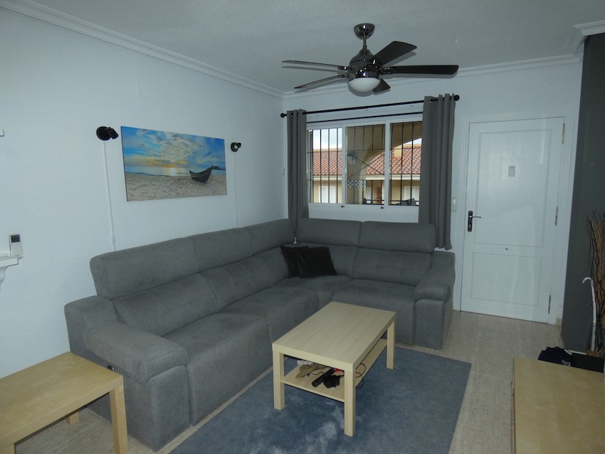 For sale - 2 Bedroom 1 Bathroom Apartment - Top Floor Apartment in Santa Pola - Gran Alacant  - Alicante