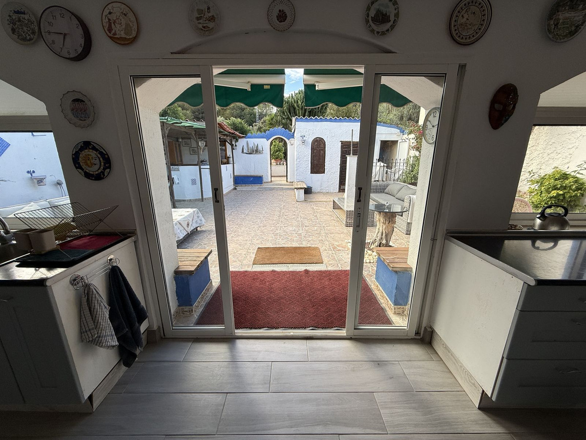 For sale - 4 Bedroom 2 Bathroom House - Finca - Cortijo in Pilar de la Horadada - Pinar de Campoverde  - Alicante