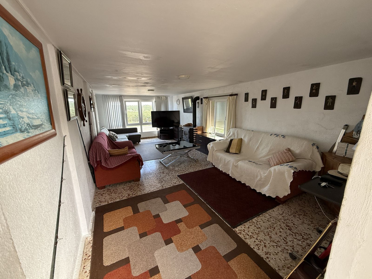 For sale - 4 Bedroom 2 Bathroom House - Finca - Cortijo in Pilar de la Horadada - Pinar de Campoverde  - Alicante