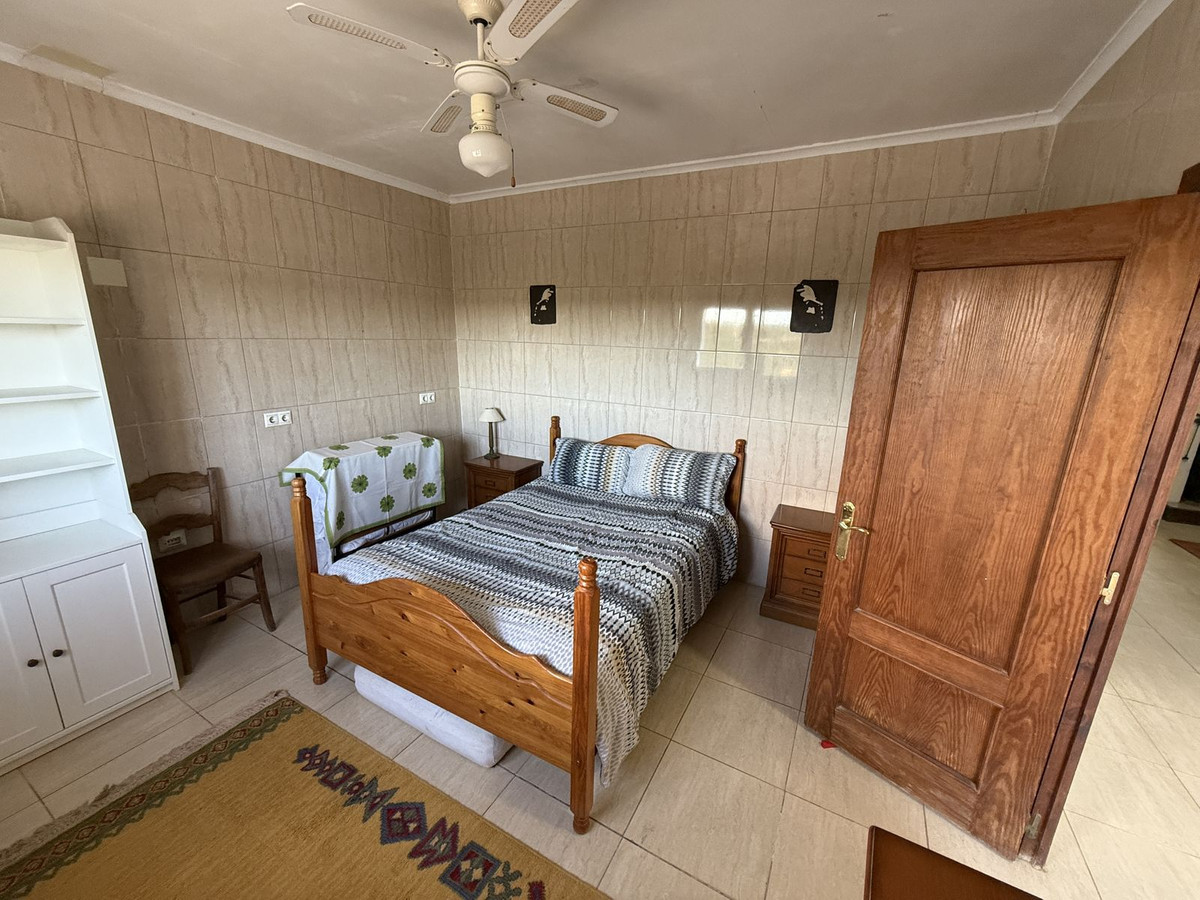 For sale - 4 Bedroom 2 Bathroom House - Finca - Cortijo in Pilar de la Horadada - Pinar de Campoverde  - Alicante