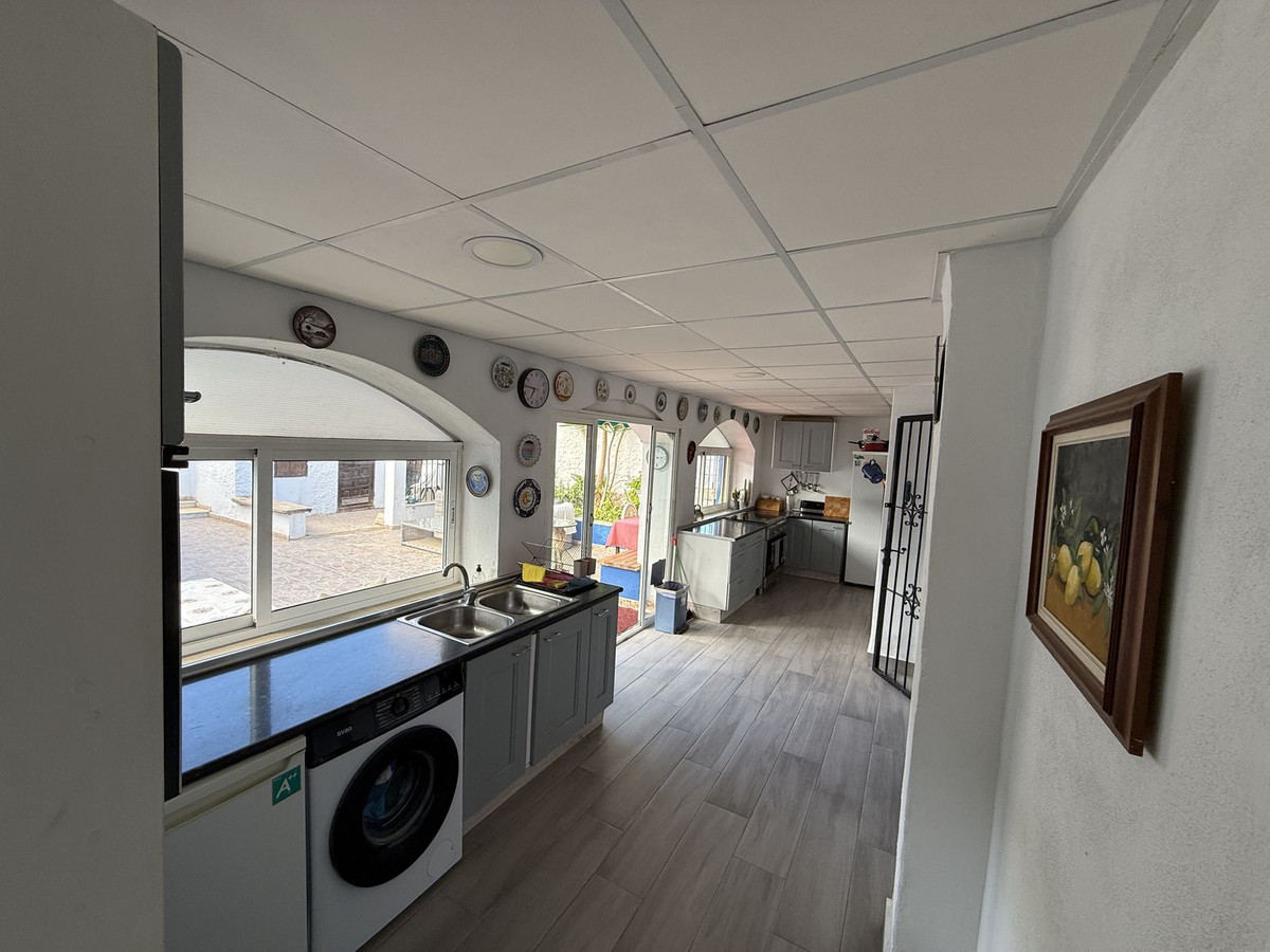 For sale - 4 Bedroom 2 Bathroom House - Finca - Cortijo in Pilar de la Horadada - Pinar de Campoverde  - Alicante