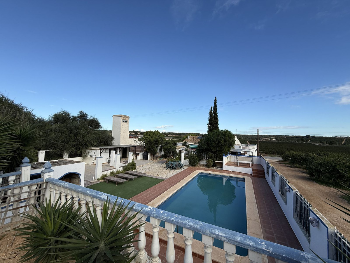 For sale - 4 Bedroom 2 Bathroom House - Finca - Cortijo in Pilar de la Horadada - Pinar de Campoverde  - Alicante