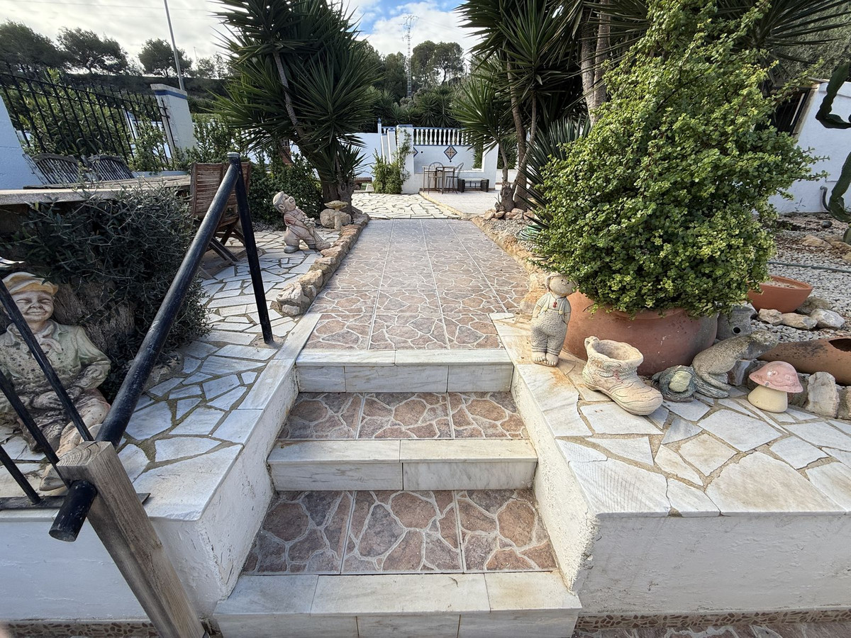 For sale - 4 Bedroom 2 Bathroom House - Finca - Cortijo in Pilar de la Horadada - Pinar de Campoverde  - Alicante