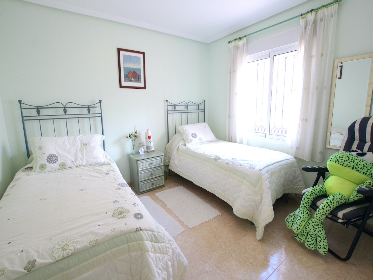 For sale - 5 Bedroom 5 Bathroom Detached Villa in Ciudad Quesada - Ciudad Quesada  - Alicante