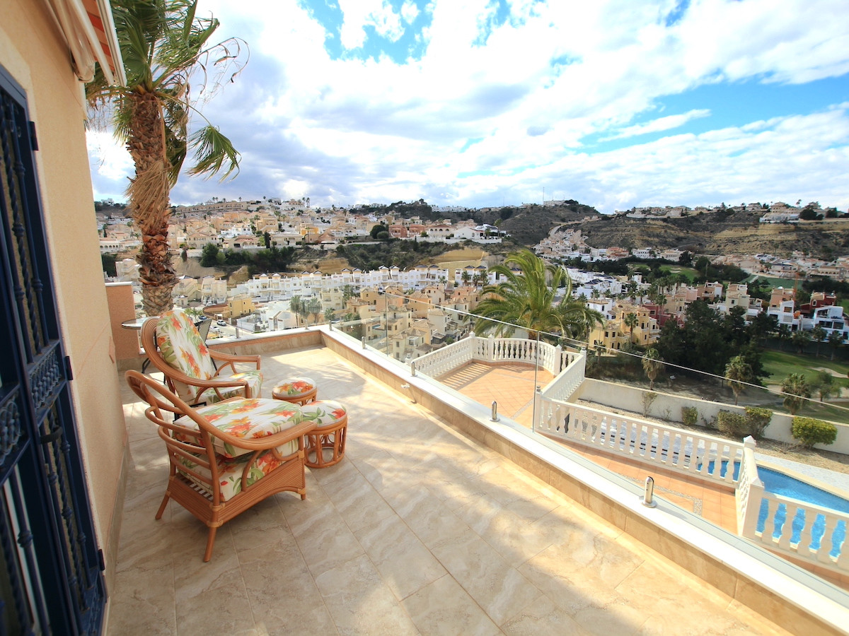 For sale - 5 Bedroom 5 Bathroom Detached Villa in Ciudad Quesada - Ciudad Quesada  - Alicante