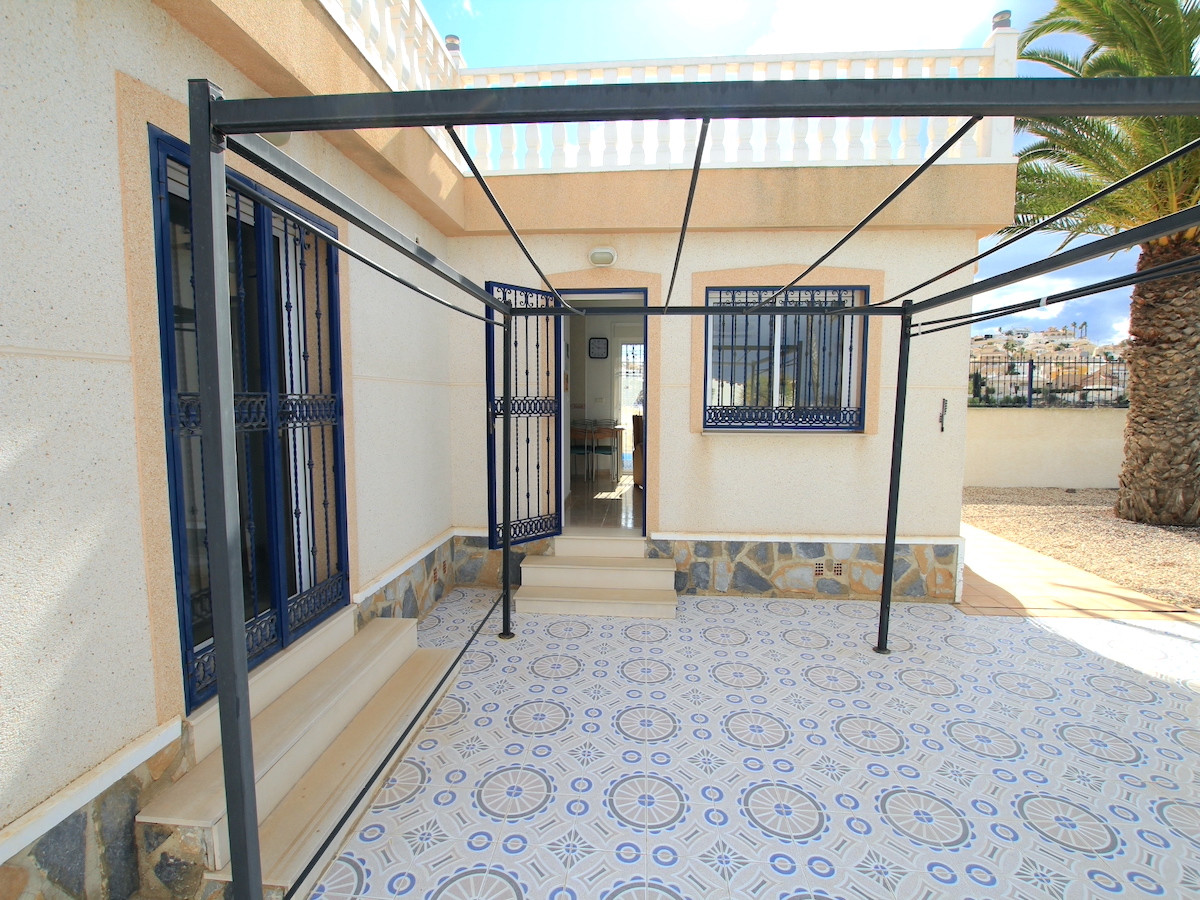 For sale - 5 Bedroom 5 Bathroom Detached Villa in Ciudad Quesada - Ciudad Quesada  - Alicante