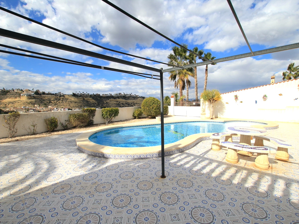 For sale - 5 Bedroom 5 Bathroom Detached Villa in Ciudad Quesada - Ciudad Quesada  - Alicante