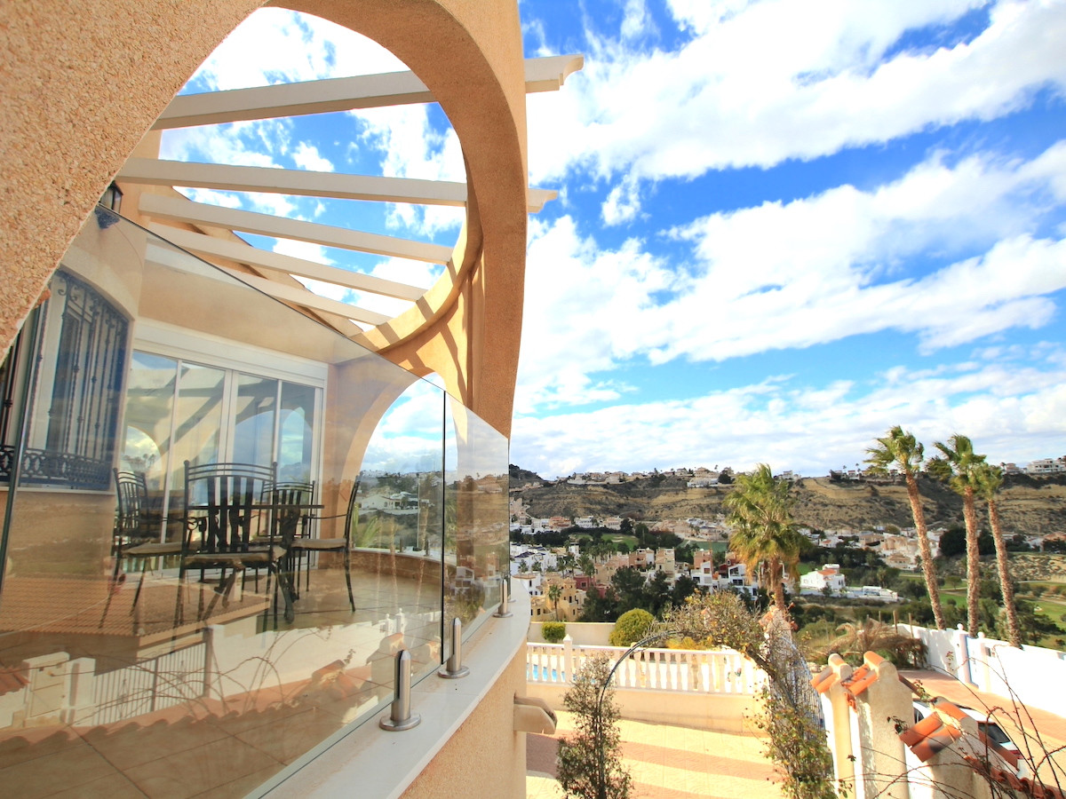 For sale - 5 Bedroom 5 Bathroom Detached Villa in Ciudad Quesada - Ciudad Quesada  - Alicante