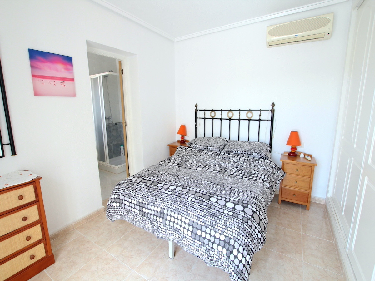 For sale - 5 Bedroom 5 Bathroom Detached Villa in Ciudad Quesada - Ciudad Quesada  - Alicante