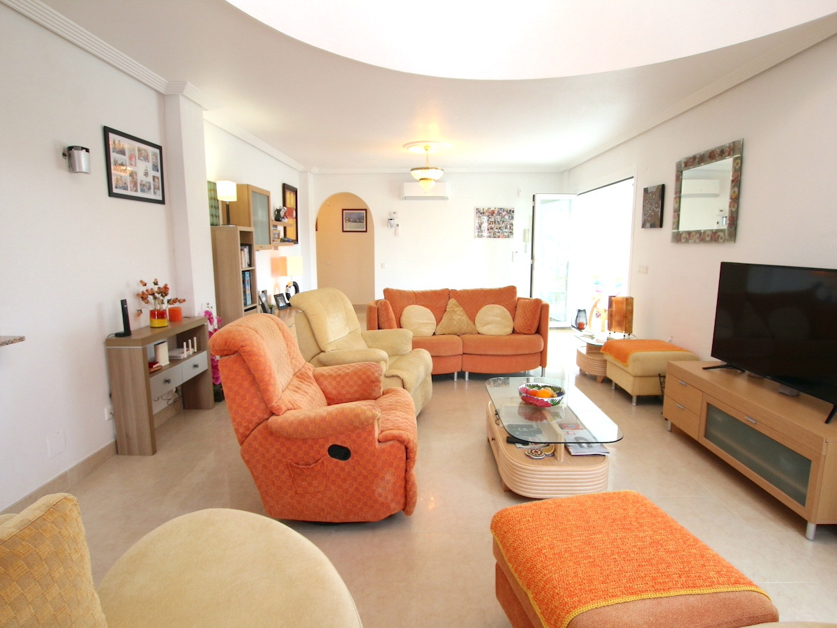 For sale - 5 Bedroom 5 Bathroom Detached Villa in Ciudad Quesada - Ciudad Quesada  - Alicante