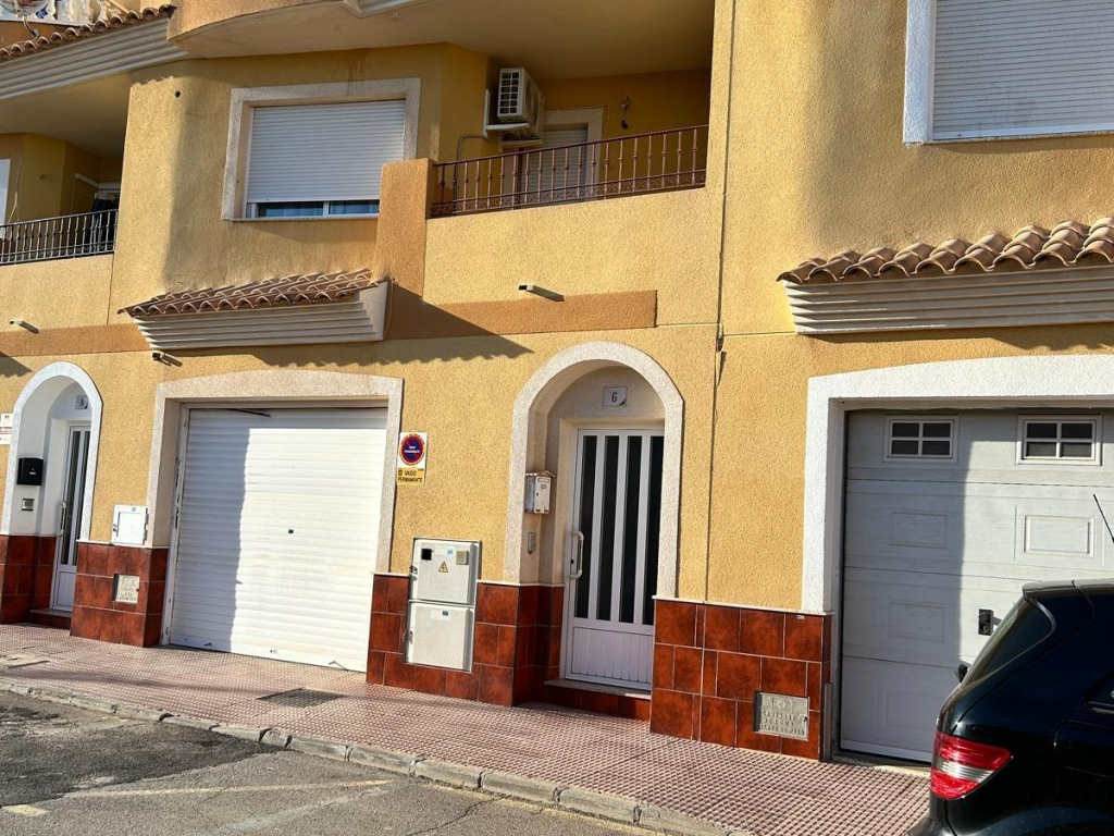 4 Bedroom 3 Bathroom Town House in Los Alcazares