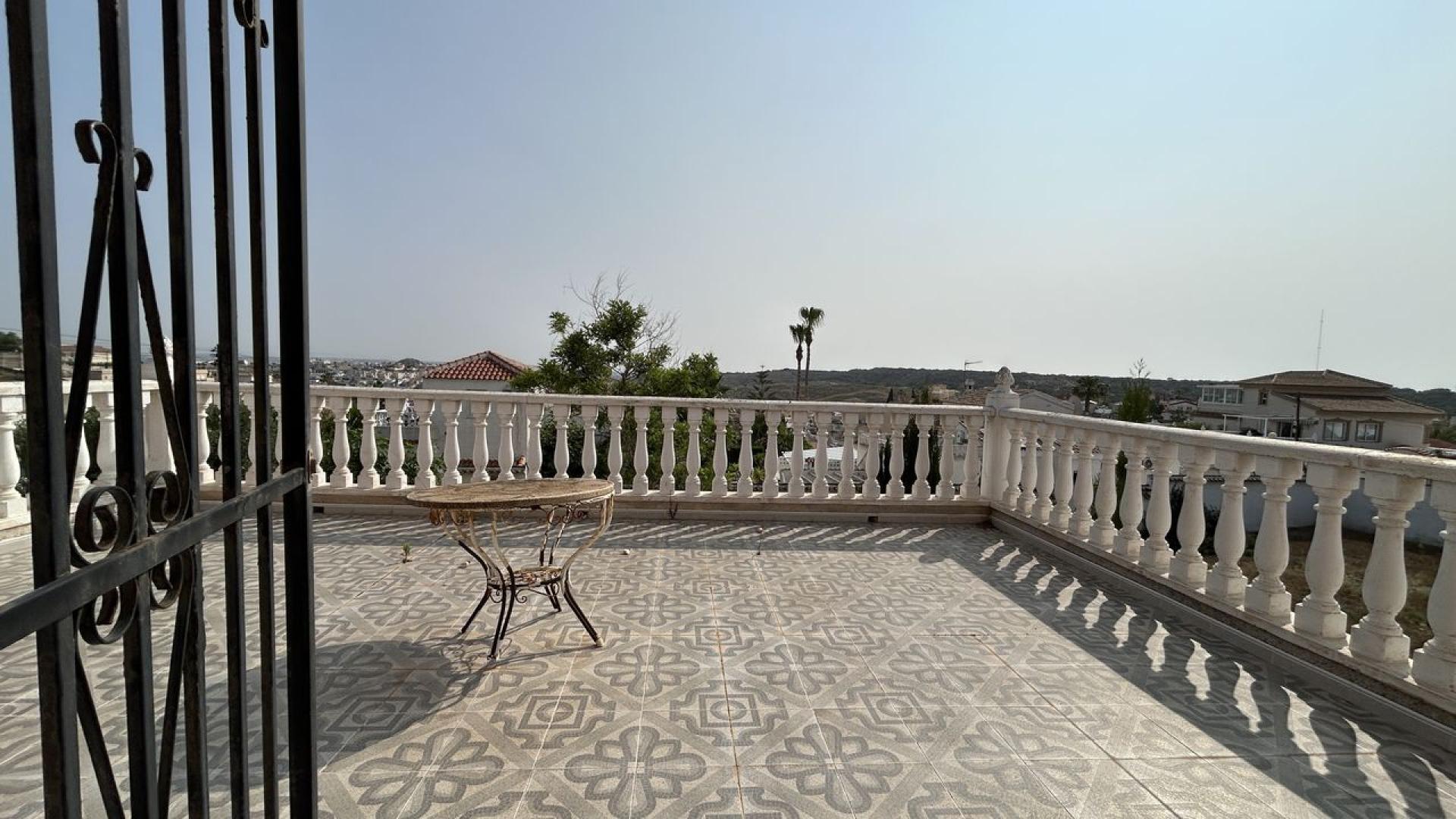 For sale - 5 Bedroom 4 Bathroom Villa in Ciudad Quesada - Costa Blanca  - Alicante