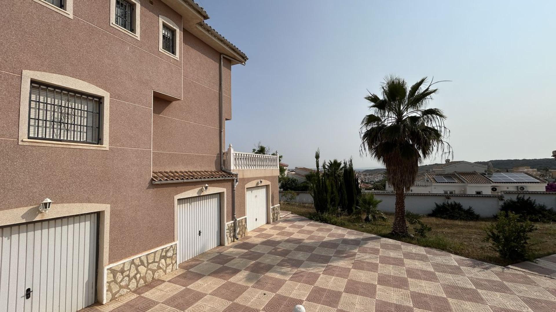 For sale - 5 Bedroom 4 Bathroom Villa in Ciudad Quesada - Costa Blanca  - Alicante