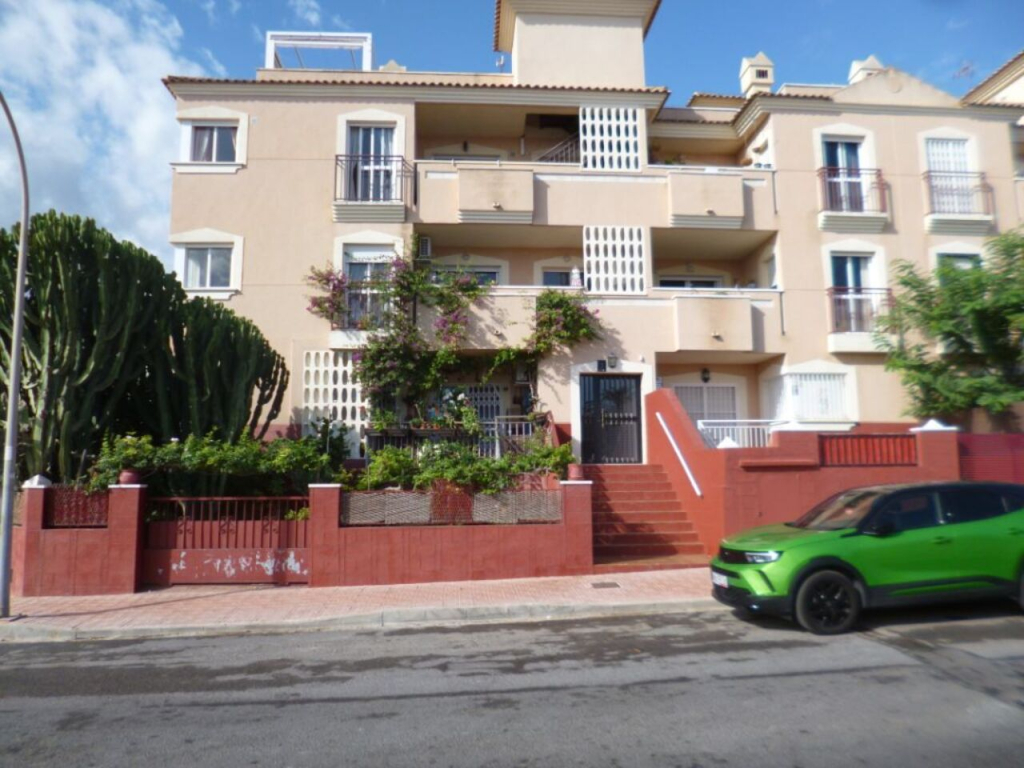 3 Bedroom 2 Bathroom Apartment in Playa Flamenca