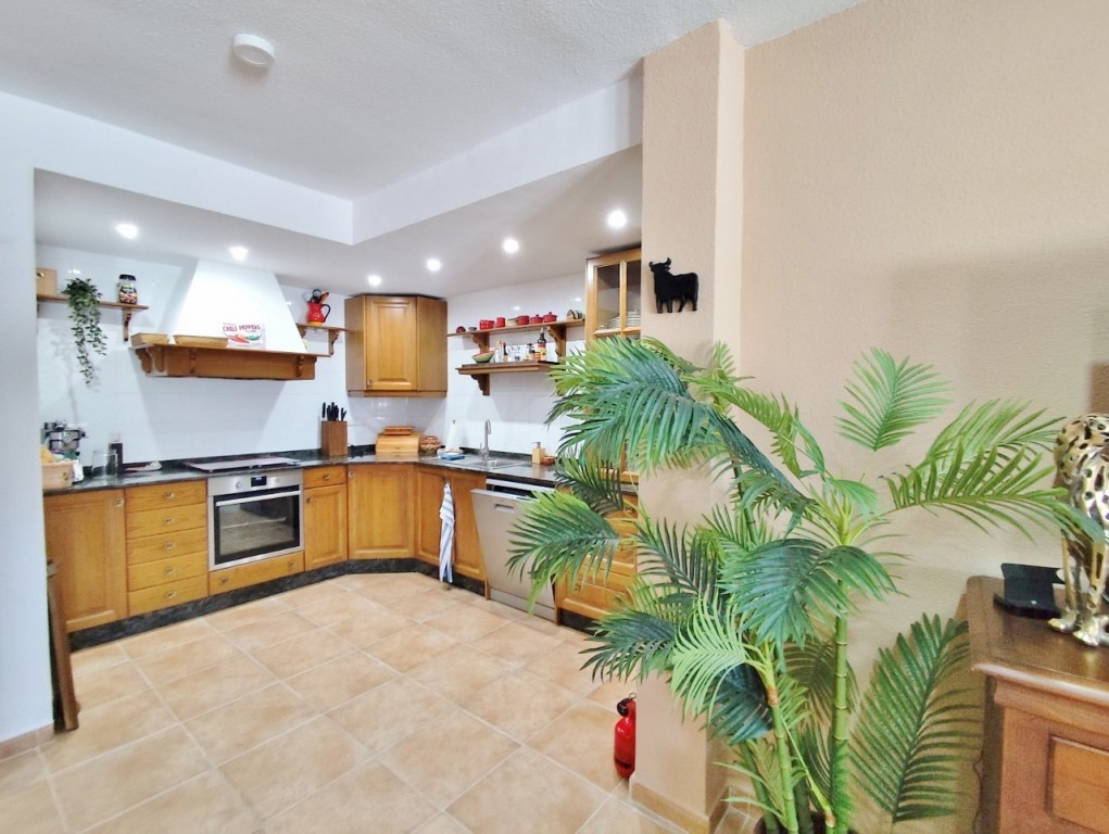 For sale - 4 Bedroom 3 Bathroom Villa in San Miguel de Salinas - Inland  - Alicante