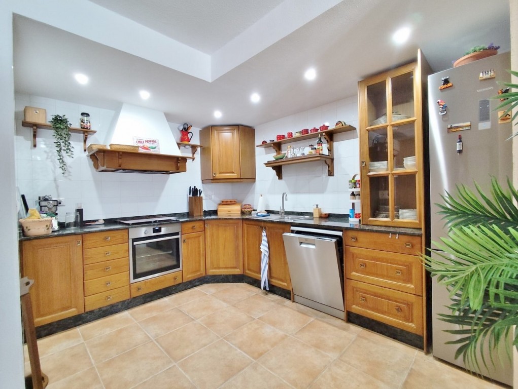 For sale - 4 Bedroom 3 Bathroom Villa in San Miguel de Salinas - Inland  - Alicante