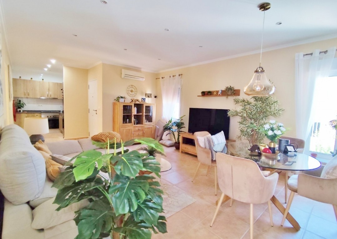 For sale - 4 Bedroom 3 Bathroom Villa in San Miguel de Salinas - Inland  - Alicante