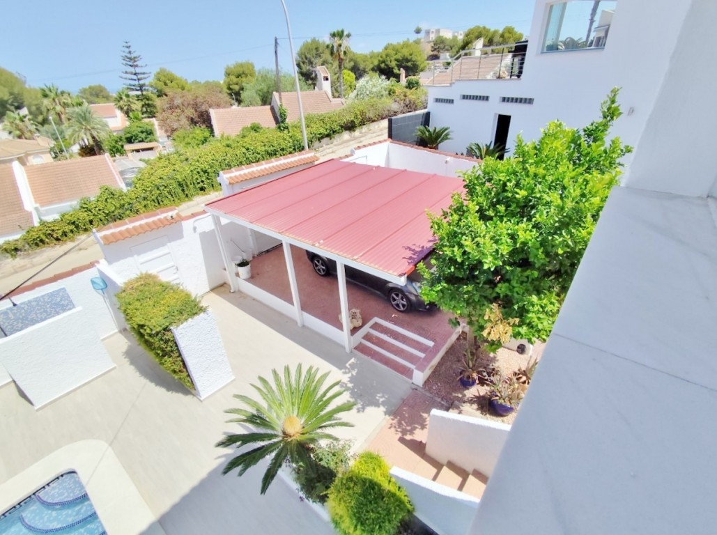 For sale - 4 Bedroom 3 Bathroom Villa in San Miguel de Salinas - Inland  - Alicante