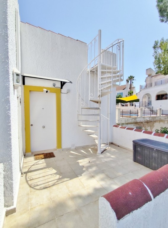 For sale - 4 Bedroom 3 Bathroom Villa in San Miguel de Salinas - Inland  - Alicante