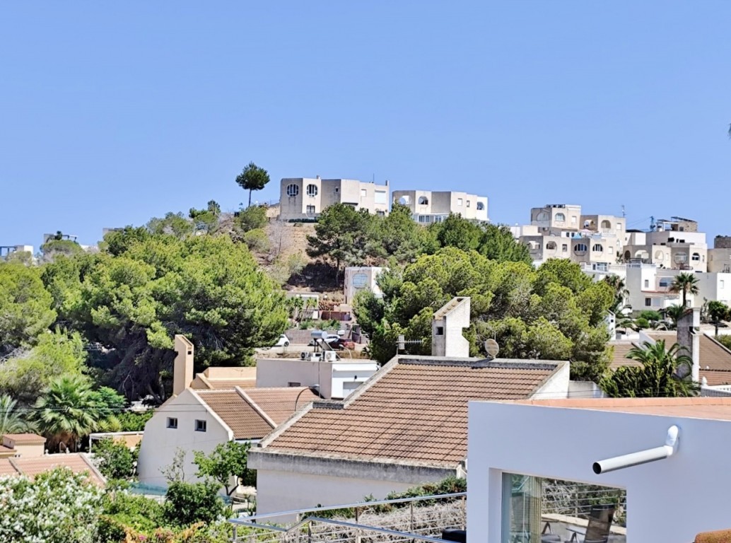 For sale - 4 Bedroom 3 Bathroom Villa in San Miguel de Salinas - Inland  - Alicante