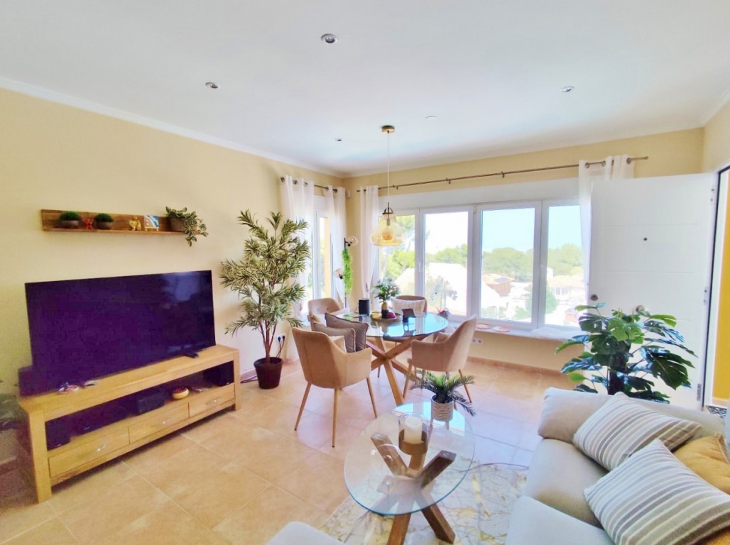 For sale - 4 Bedroom 3 Bathroom Villa in San Miguel de Salinas - Inland  - Alicante