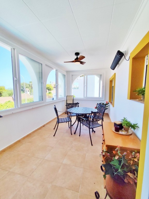 For sale - 4 Bedroom 3 Bathroom Villa in San Miguel de Salinas - Inland  - Alicante