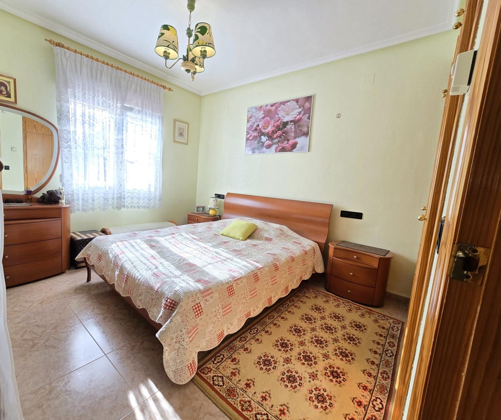 For sale - 3 Bedroom 2 Bathroom Villa in Orihuela Costa - Playa Flamenca  - Alicante