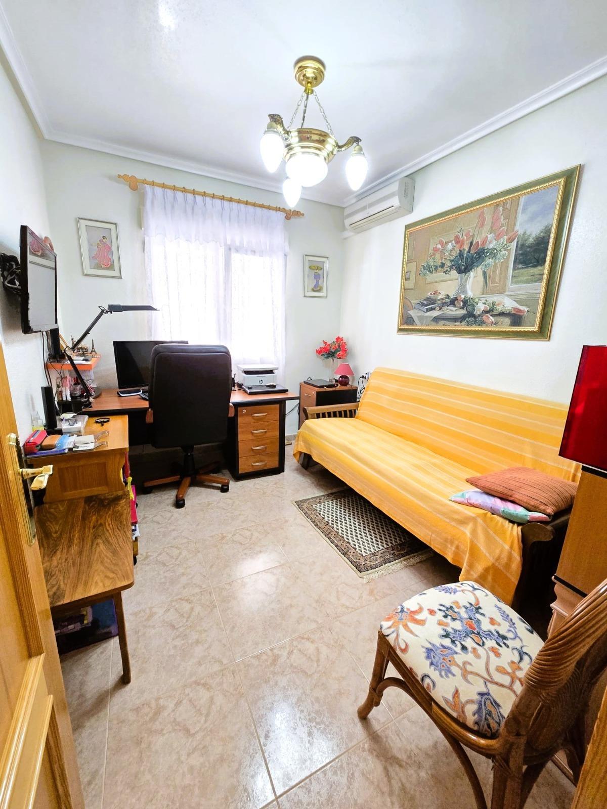 For sale - 3 Bedroom 2 Bathroom Villa in Orihuela Costa - Playa Flamenca  - Alicante