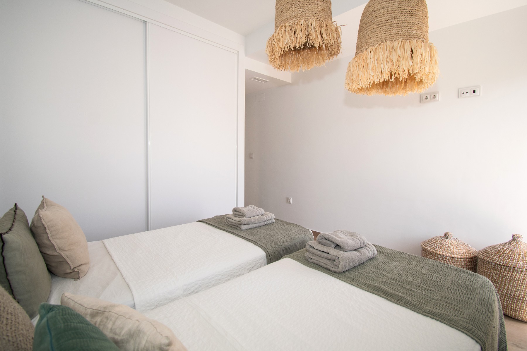 For sale - 5 Bedroom 4 Bathroom Villa in Orihuela Costa - Costa Blanca  - Alicante