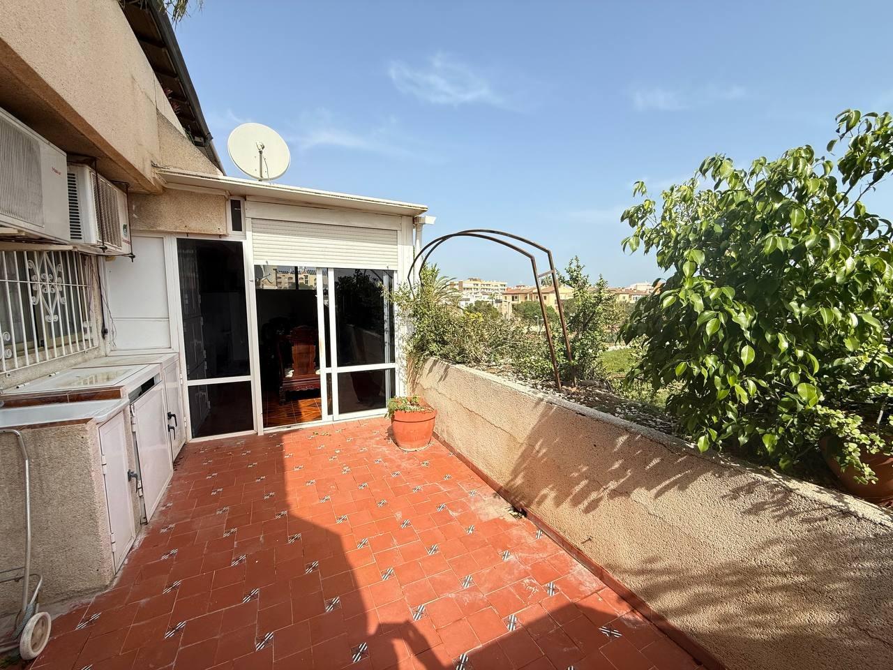 For sale - 3 Bedroom 2 Bathroom Apartment in Orihuela Costa - Punta Prima  - Alicante