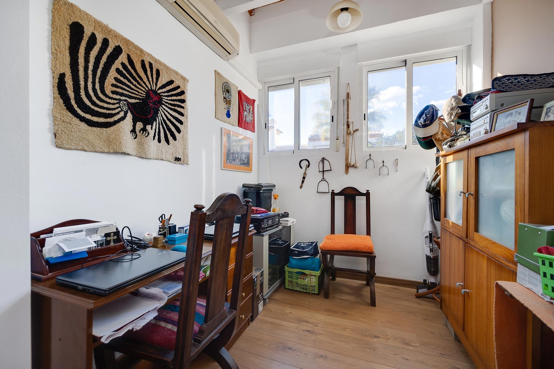 For sale - 4 Bedroom 2 Bathroom Villa in Villamartin - Costa Blanca  - Alicante