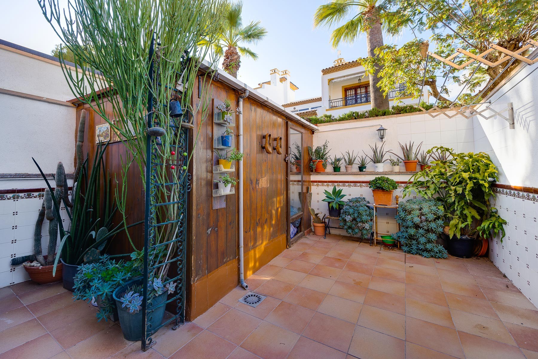 For sale - 4 Bedroom 2 Bathroom Villa in Villamartin - Costa Blanca  - Alicante