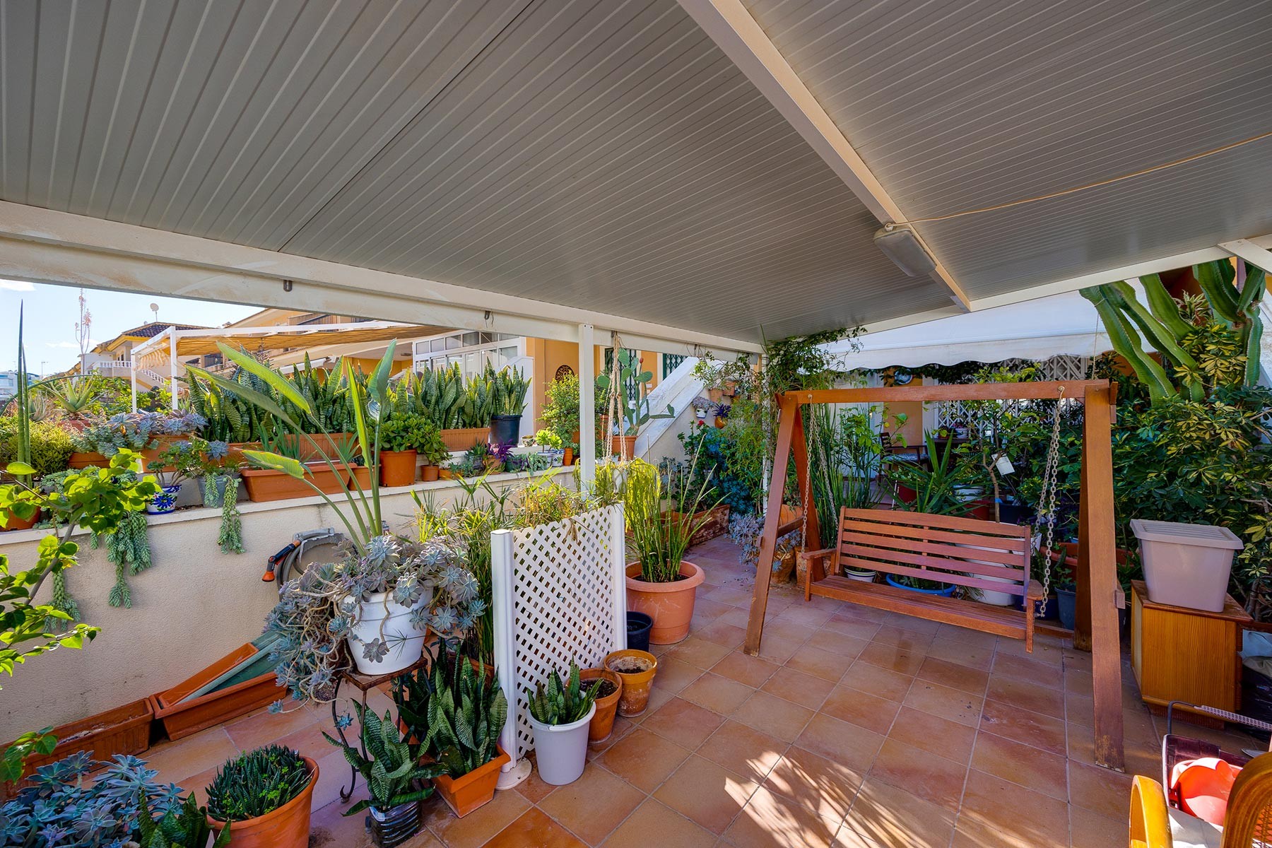 For sale - 4 Bedroom 2 Bathroom Villa in Villamartin - Costa Blanca  - Alicante